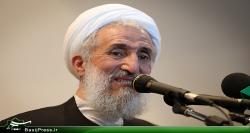 خداوند با عصای انقلاب سحرهای دشمنان را باطل کرد 