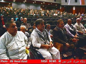 گزارش مصور بازدید جانبازان از باغ موزه دفاع مقدس