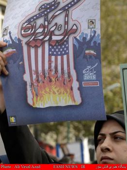 حضور جانبازان و ایثارگران در راهپیمایی 13 آبان