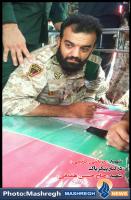 پیکر شهید هنوز در آمبولانس است