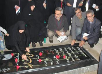 مراسم حاجت روای دانشجویان با شهدا