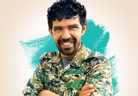 تخصص فرمانده فاطمیون در نقطه زنی با توپ۱۰۶ /عکس