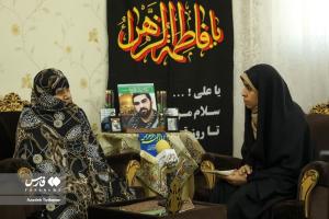دیدار با مادر شهید مدفع حرم «سجاد عفتی»
