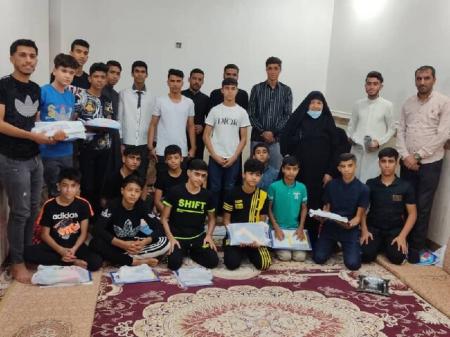 مادر شهیدی با سرپرستی ۳۰ تیم فوتبال